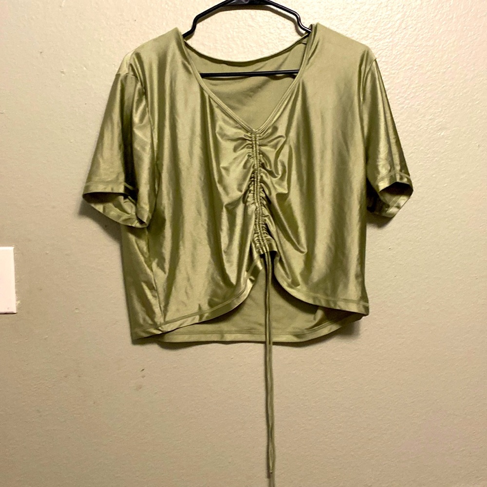 SHEIN Curve Metallic green crop top